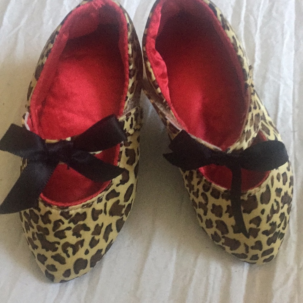 Soft heel slippers